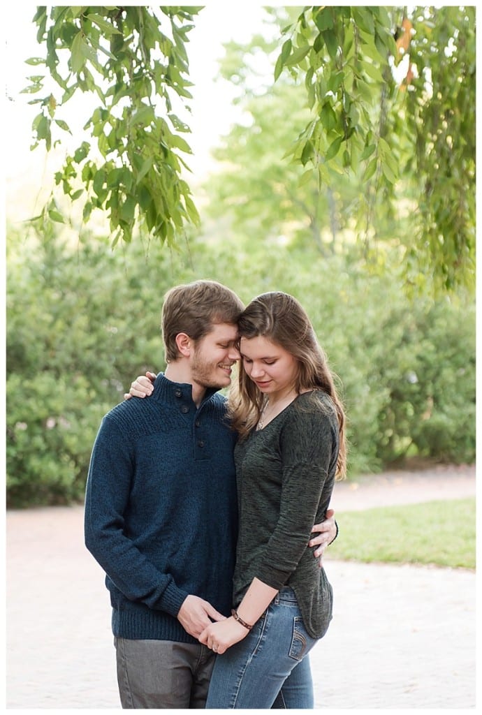 A Cozy Fall Engagement Session | UNC Carolina | Michelle Robinson Photography