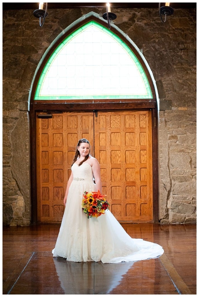 Sweet_Fall_Inspired_Bridal_Great_Hall0009