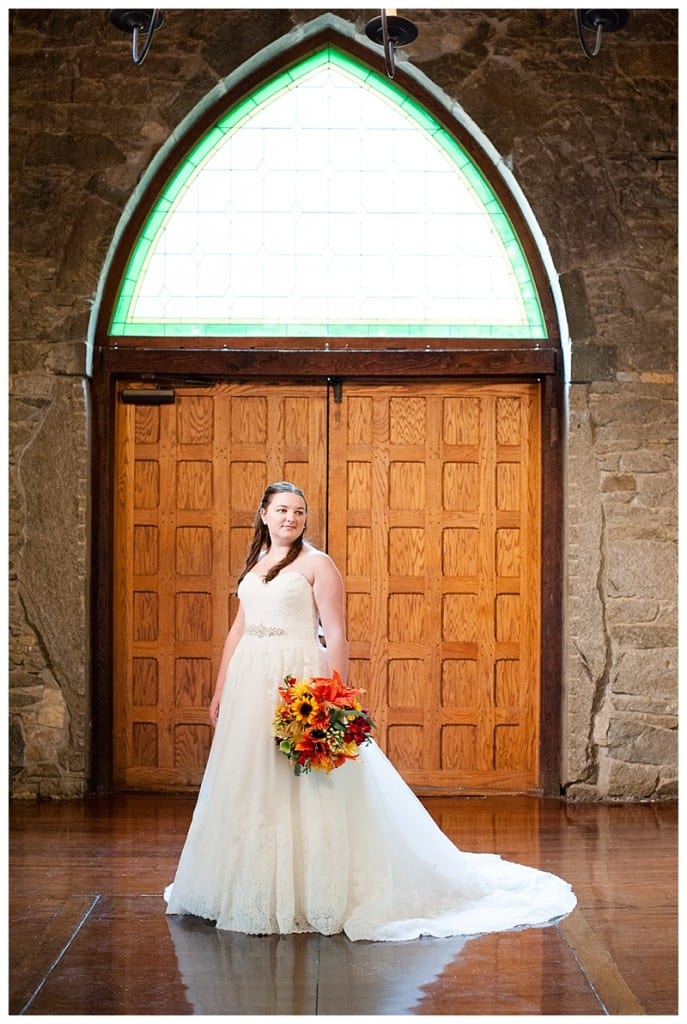 Sweet_Fall_Inspired_Bridal_Great_Hall0010