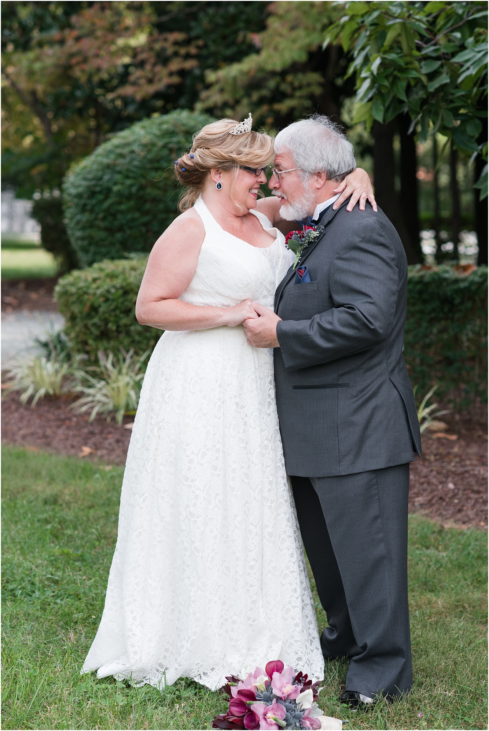 Michelle and Sara Photography, Michelle and Sara weddings, michelle robinson photography, burke manor inn, bride and groom couple session, 