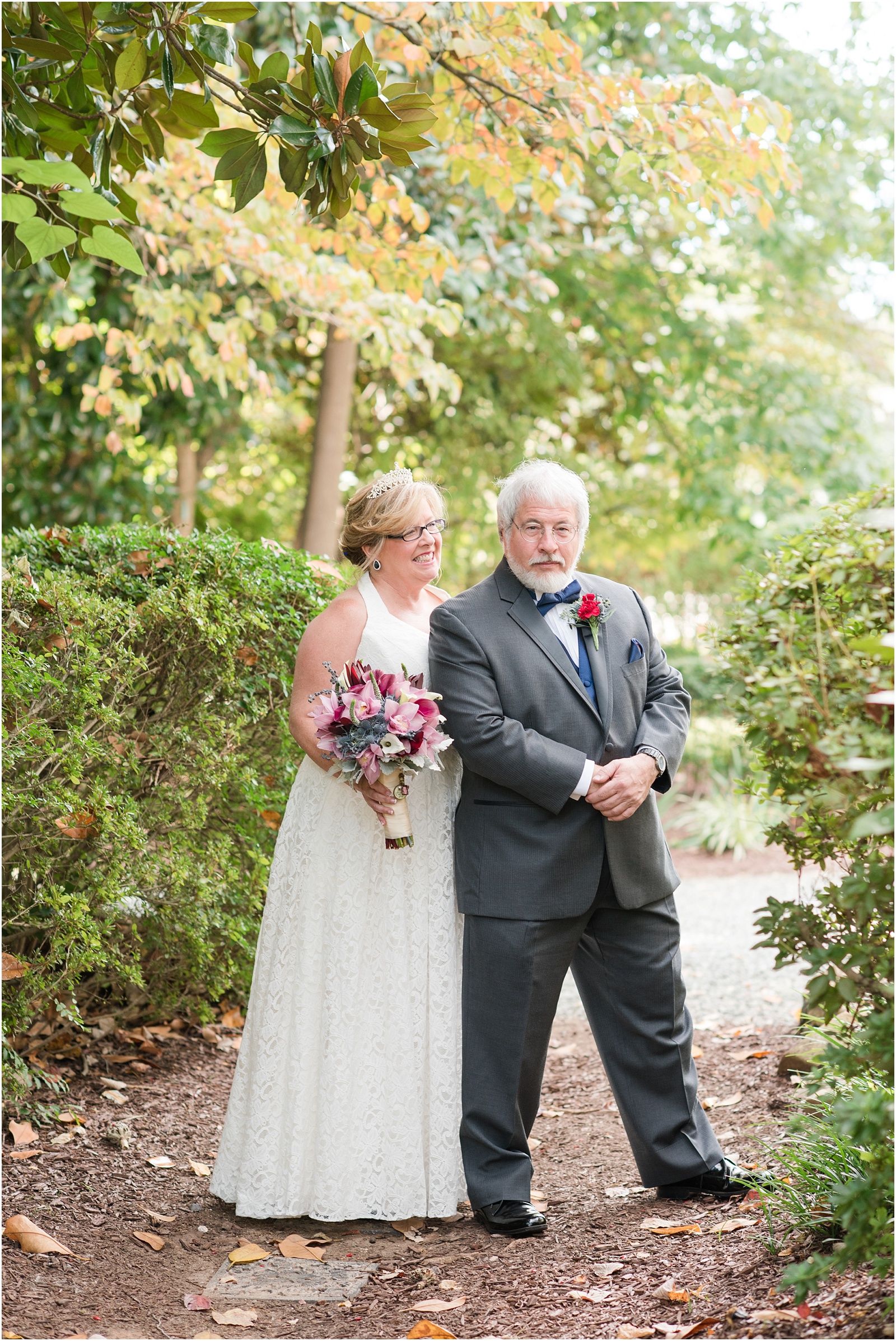 Michelle and Sara Photography, Michelle and Sara weddings, michelle robinson photography, burke manor inn, bride and groom couple session, 