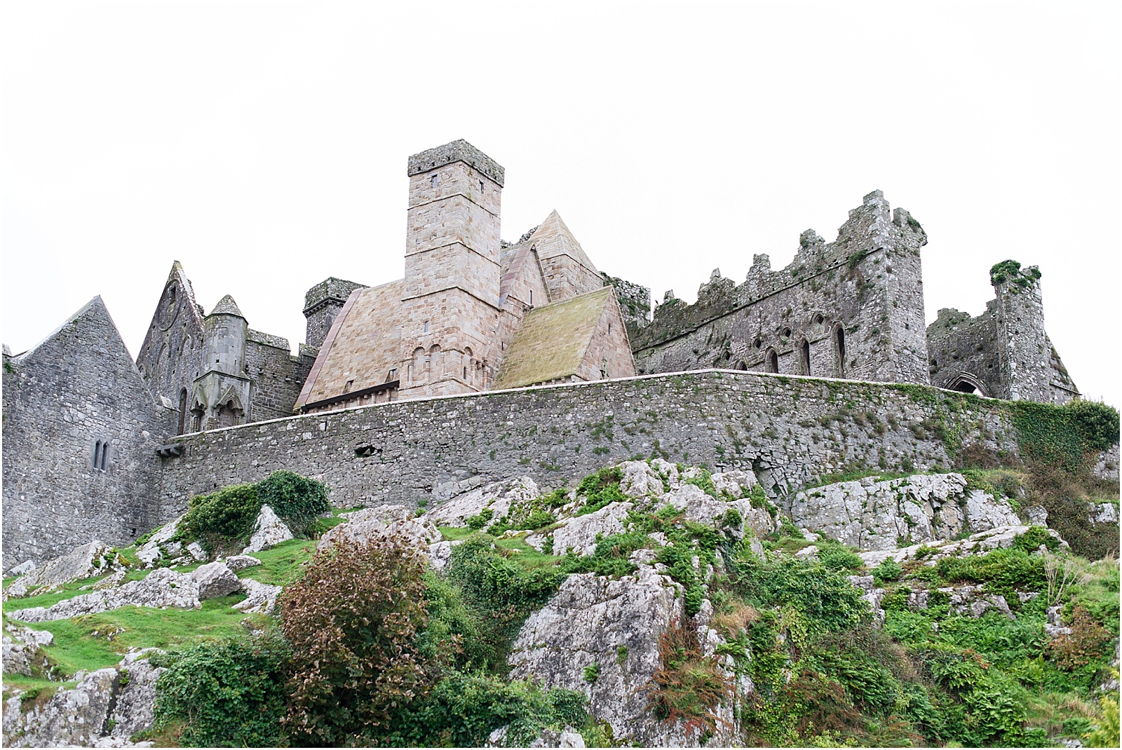 michelle and sara, michelle robinson photography, Rock of Cashel Ireland, Rock of Cashel, Ireland, Large ruins Ireland,